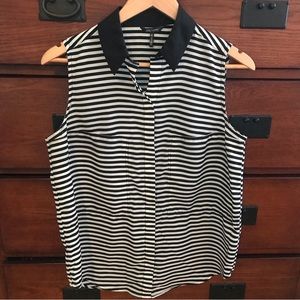 Daisy Fuentes Size Medium Black and White Sleeveless Button Down Summer Top